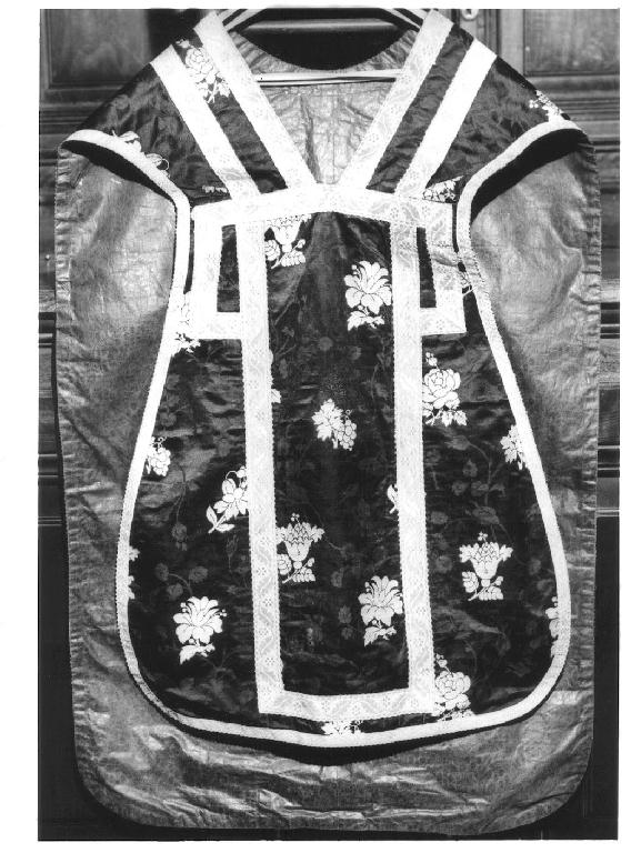 paramento liturgico, insieme - manifattura italiana (ultimo quarto sec. XVII)