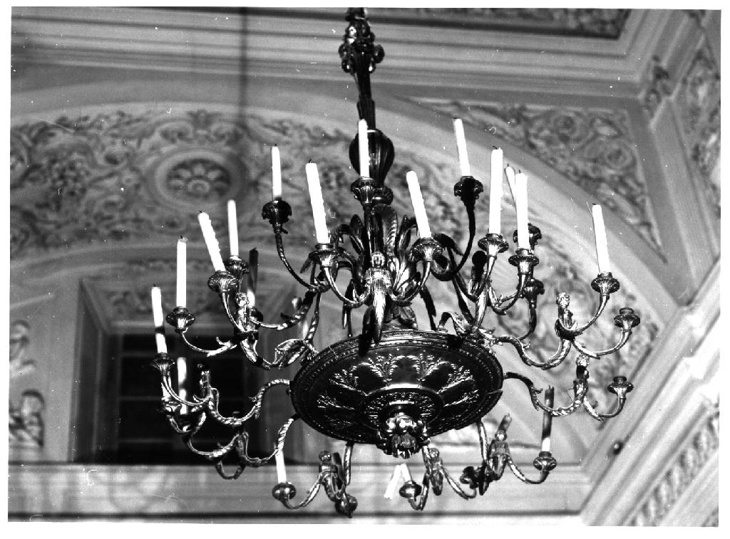 lampadario - a bracci - produzione francese (primo quarto sec. XIX)