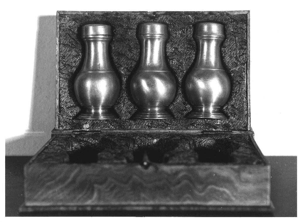 vasetti per oli santi, insieme - ambito parmense (seconda metà sec. XIX)