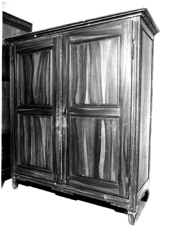 armadio - ambito parmense (ultimo quarto sec. XVIII)