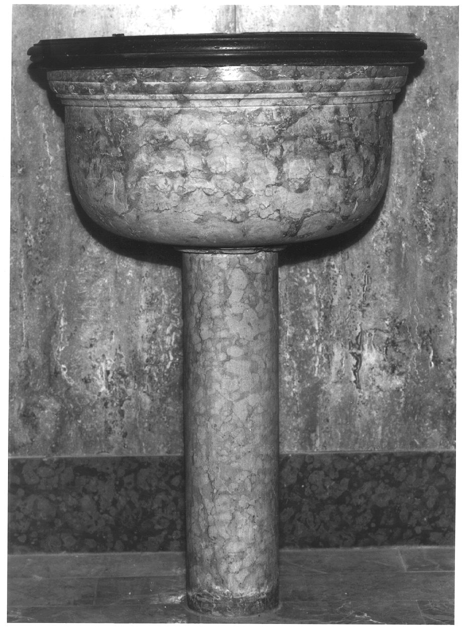 fonte battesimale - ambito parmense (prima metà sec. XVII, sec. XX)