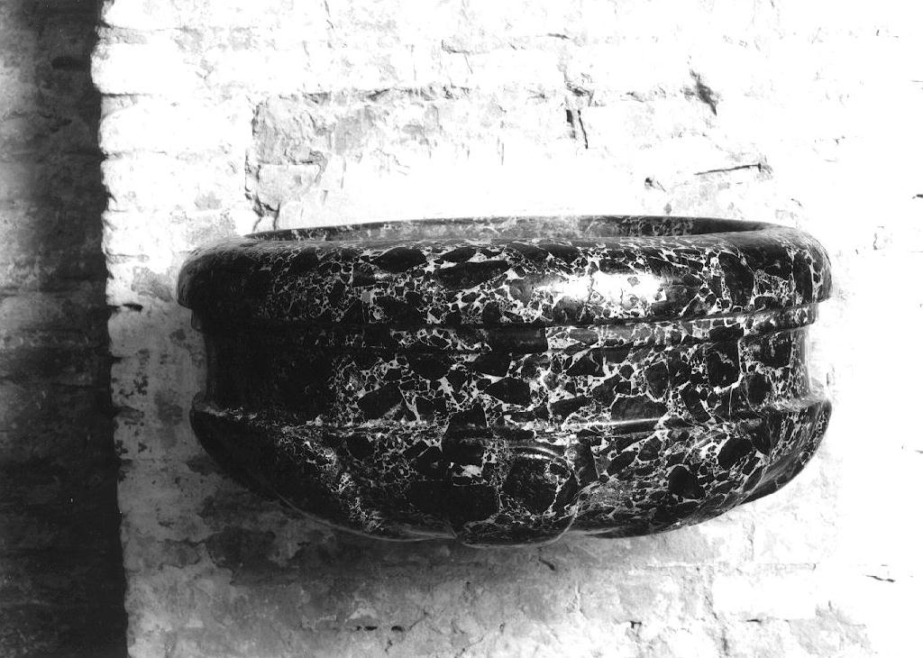 acquasantiera da parete, serie - ambito emiliano (sec. XIX)