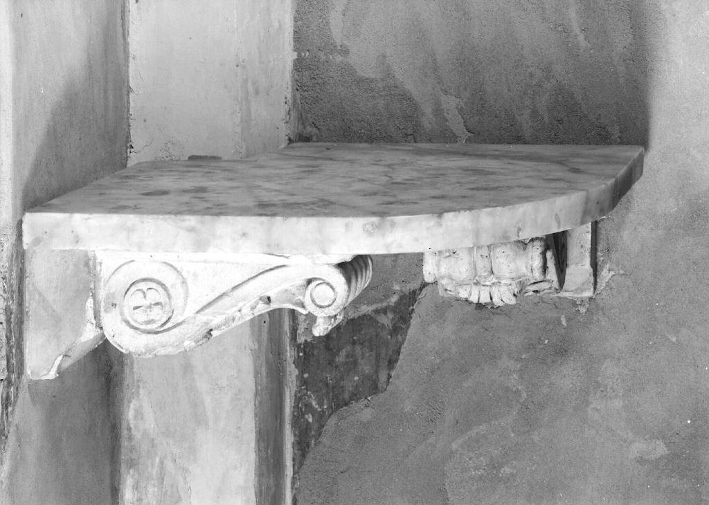 mensola, serie di Terzani Davide (sec. XVIII)