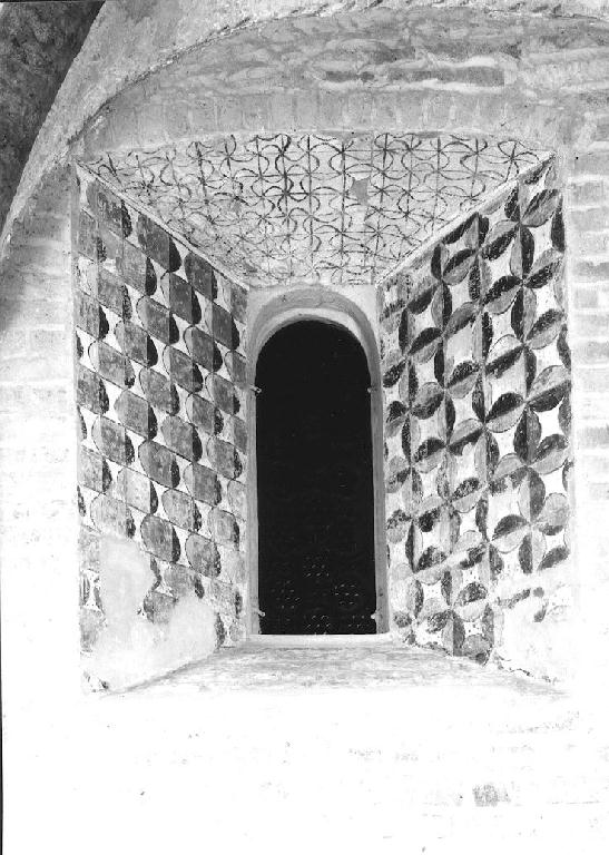 motivi decorativi geometrici (dipinto, frammento) - ambito lombardo (sec. XIII)