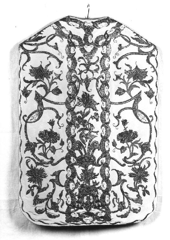 paramento liturgico, insieme - manifattura italiana (sec. XVIII, sec. XX)