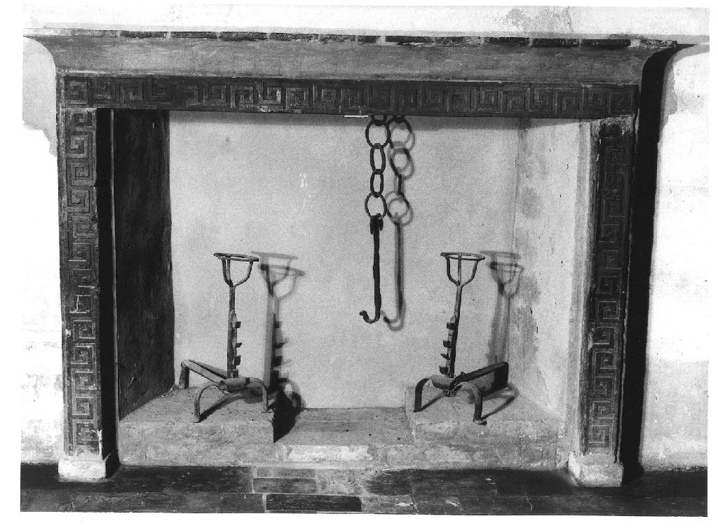 mostra di camino, opera isolata - ambito parmense (ultimo quarto sec. XVIII)