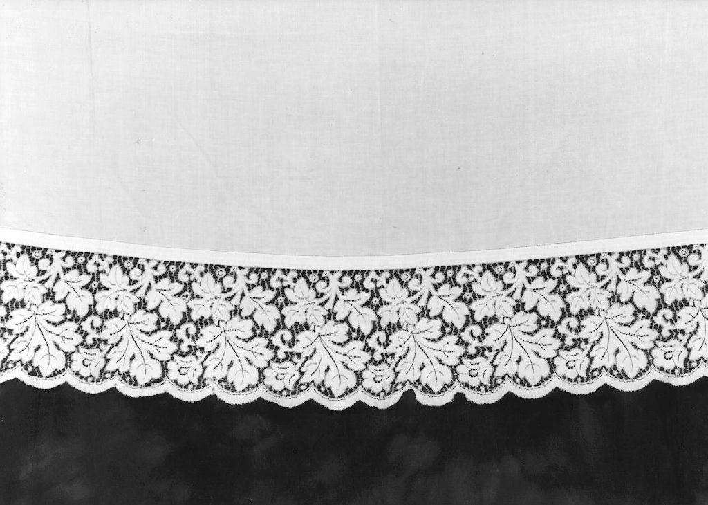 tovaglia d'altare - ambito emiliano (primo quarto sec. XX)