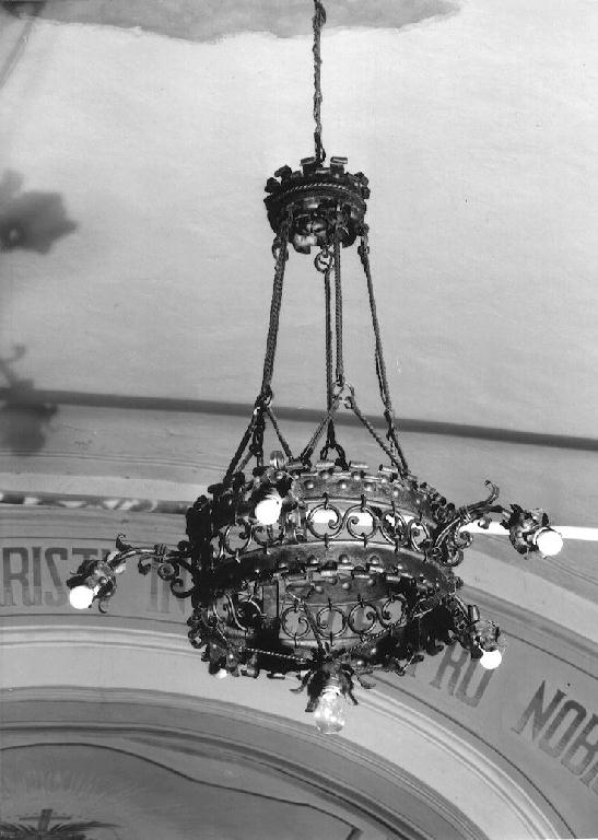 lampadario - a bracci - produzione emiliana (prima metà sec. XX)