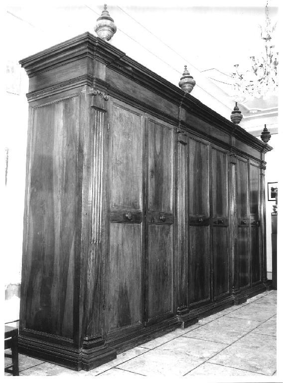 armadio, opera isolata - ambito parmense (sec. XVIII)