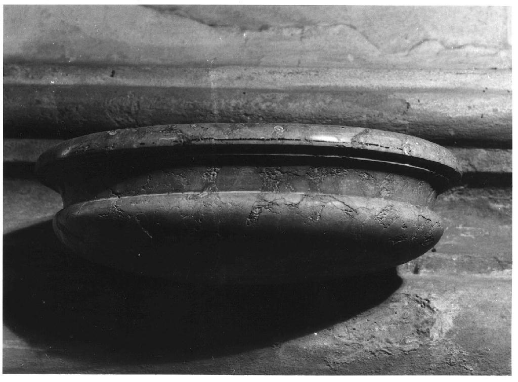 acquasantiera, serie - ambito parmense (ultimo quarto sec. XVII)