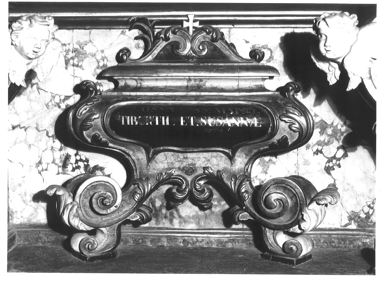 urna - ambito parmense (prima metà sec. XVIII)