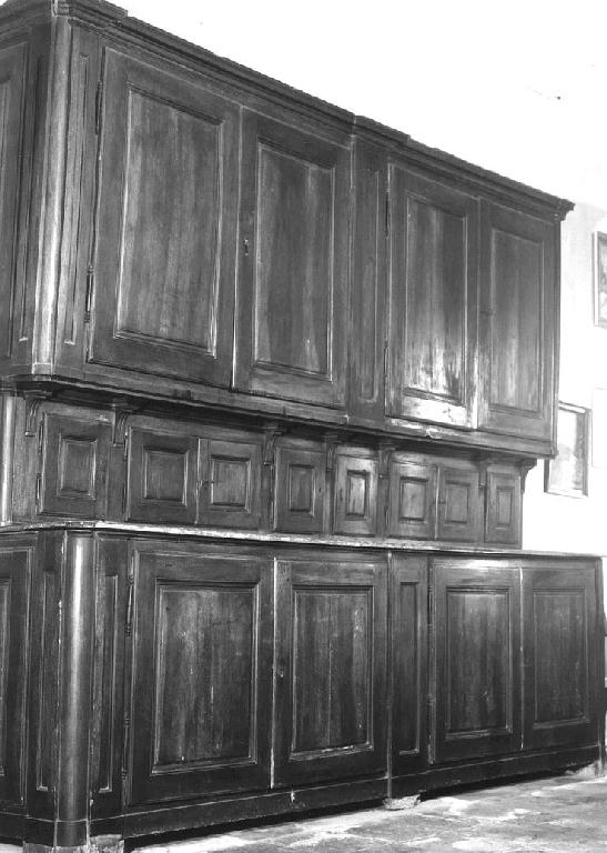 mobile da sacrestia con alzata - ambito emiliano (prima metà sec. XIX)