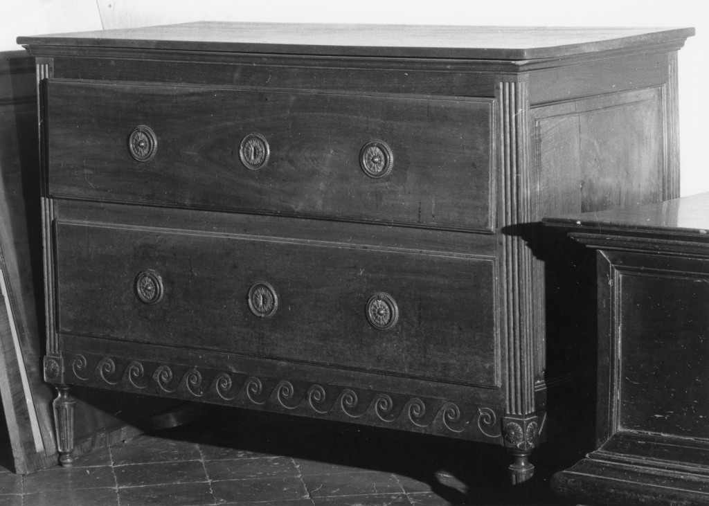 cassettone - manifattura parmense (fine sec. XVIII)