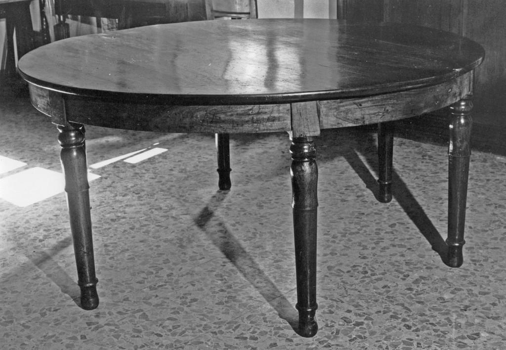 tavolo - manifattura parmense (fine sec. XIX)