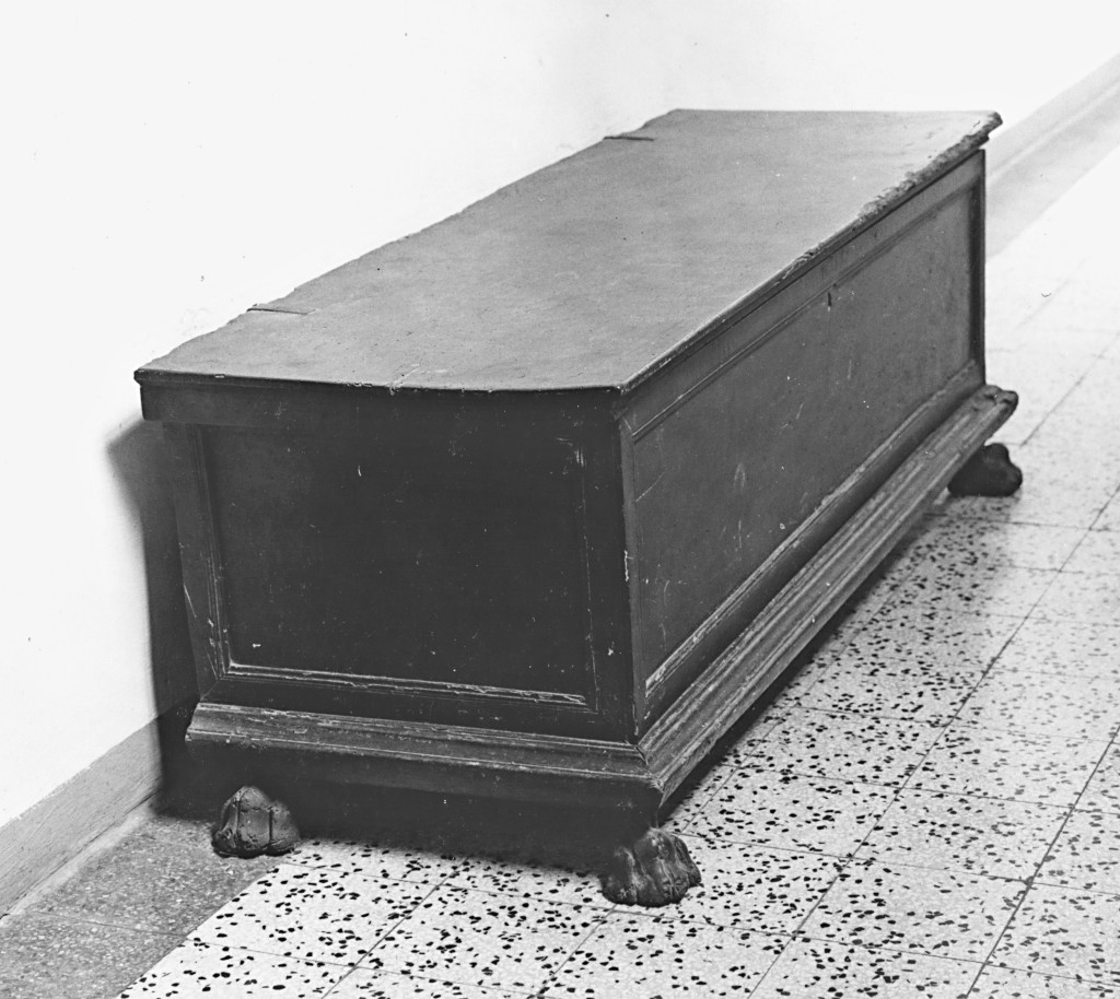 cassapanca - manifattura parmense (fine sec. XIX)