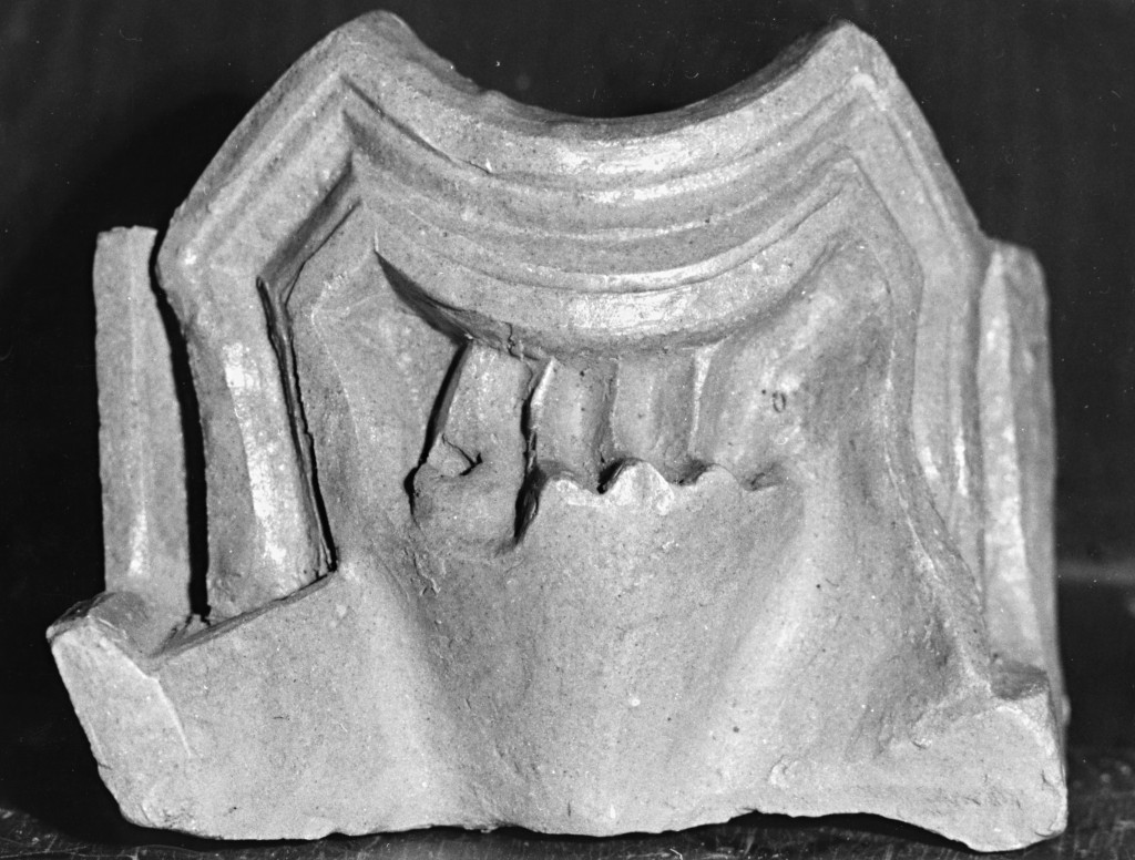 decorazione plastica, serie - ditta fornaci Chini, Borgo San Lorenzo (Fi) (primo quarto sec. XX)