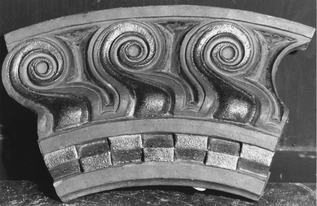 decorazione plastica, serie - ditta fornaci Chini, Borgo San Lorenzo (Fi) (primo quarto sec. XX)