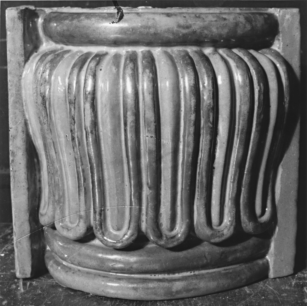 decorazione plastica - ditta fornaci Chini, Borgo San Lorenzo (Fi) (primo quarto sec. XX)