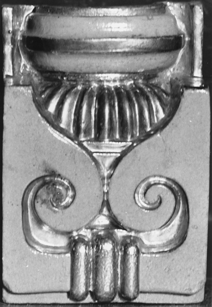 decorazione plastica - ditta fornaci Chini, Borgo San Lorenzo (Fi) (primo quarto sec. XX)