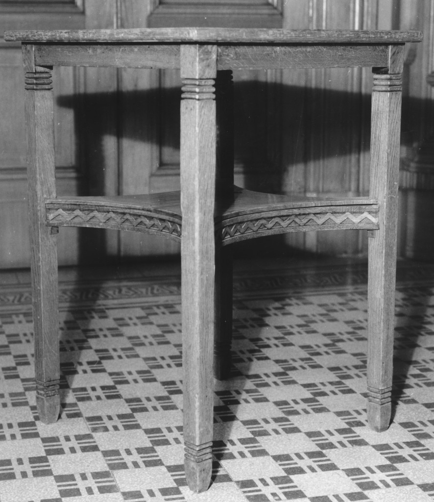 tavolino, serie di Manifattura Spicciani (primo quarto sec. XX)