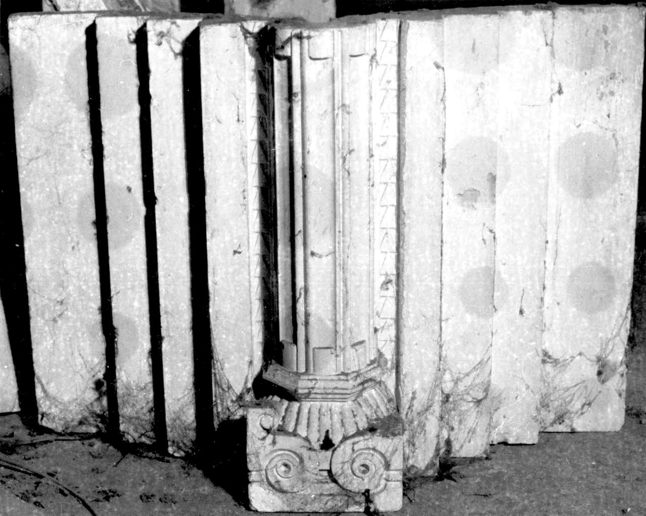 modello di decorazione, elemento d'insieme - ditta fornaci Chini, Borgo San Lorenzo (Fi) (primo quarto sec. XX)