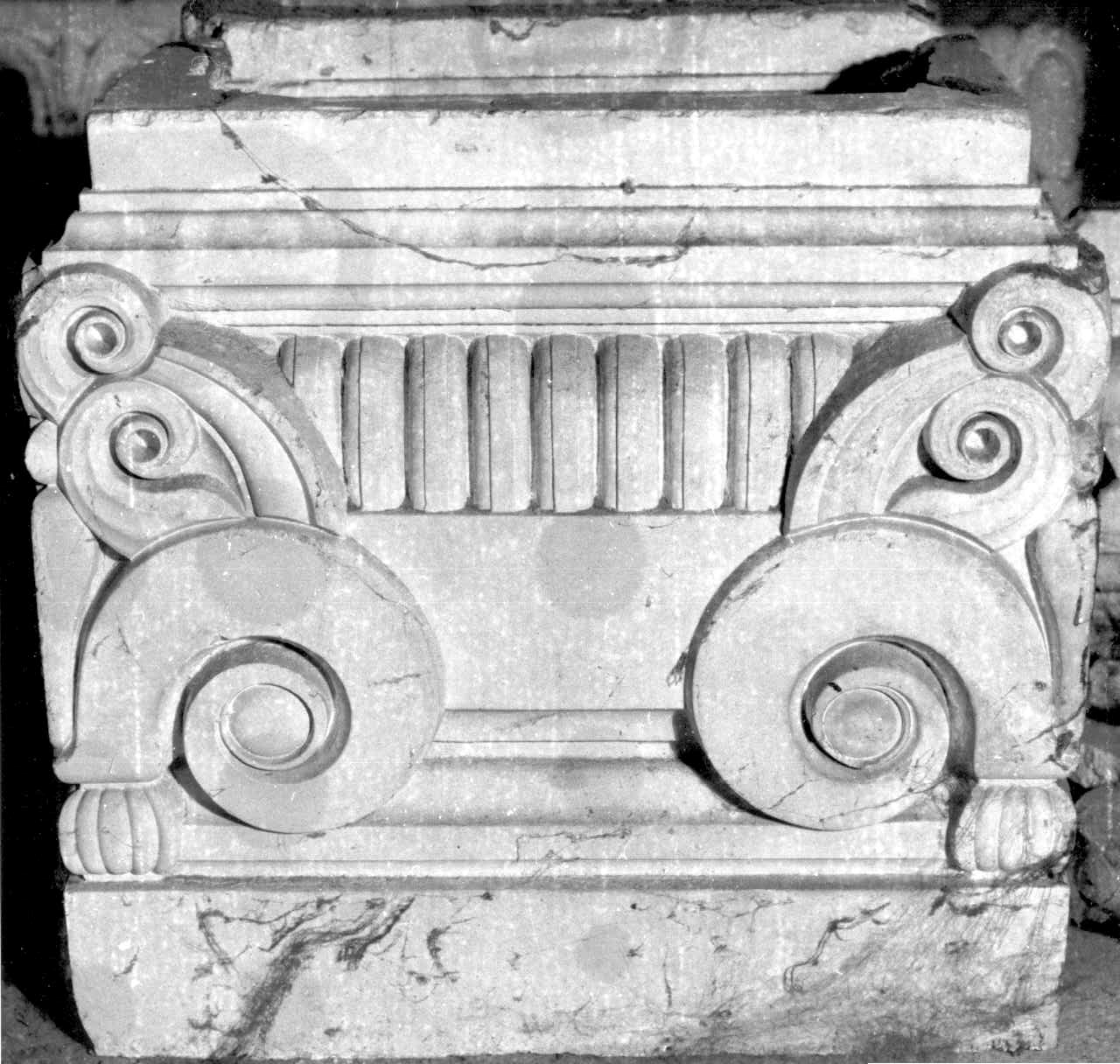 modello di decorazione, serie - ditta fornaci Chini, Borgo San Lorenzo (Fi) (primo quarto sec. XX)