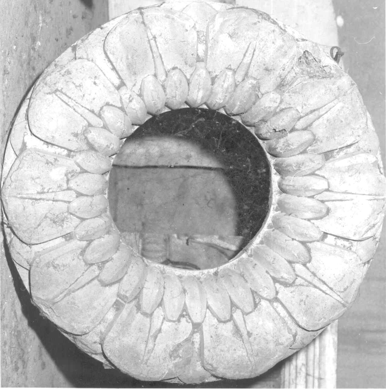 decorazione plastica, elemento d'insieme - ditta fornaci Chini, Borgo San Lorenzo (Fi) (primo quarto sec. XX)