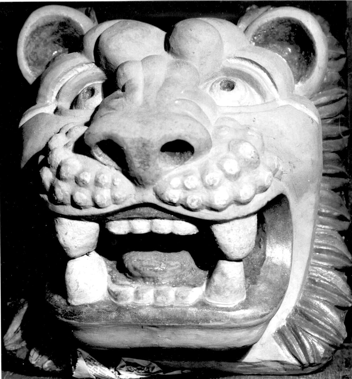 protome - ditta fornaci Chini, Borgo San Lorenzo (Fi) (primo quarto sec. XX)