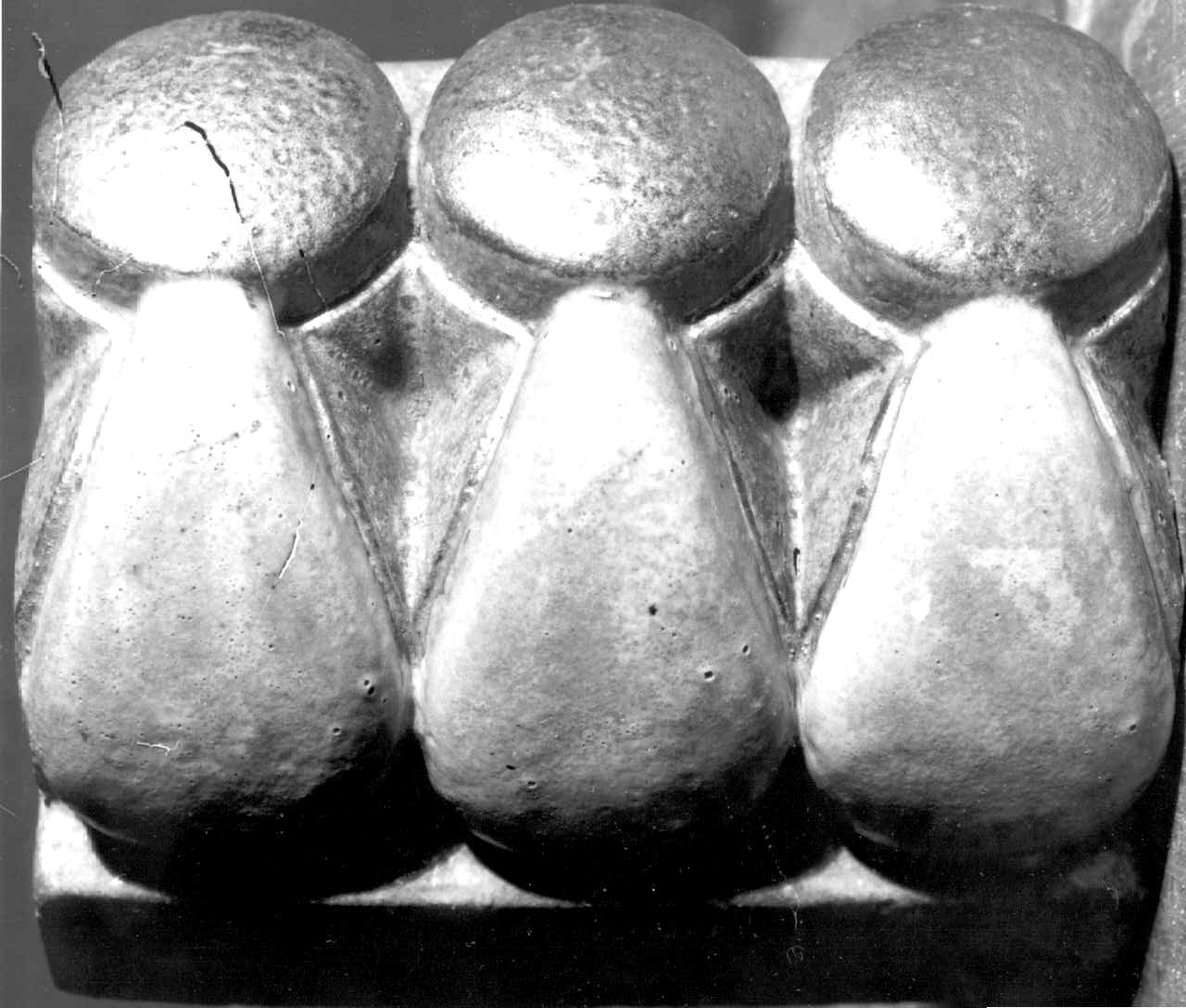 decorazione plastica, serie - ditta fornaci Chini, Borgo San Lorenzo (Fi) (primo quarto sec. XX)