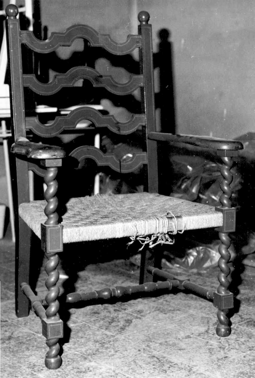 poltrona - ambito tunisino (prima metà sec. XX)