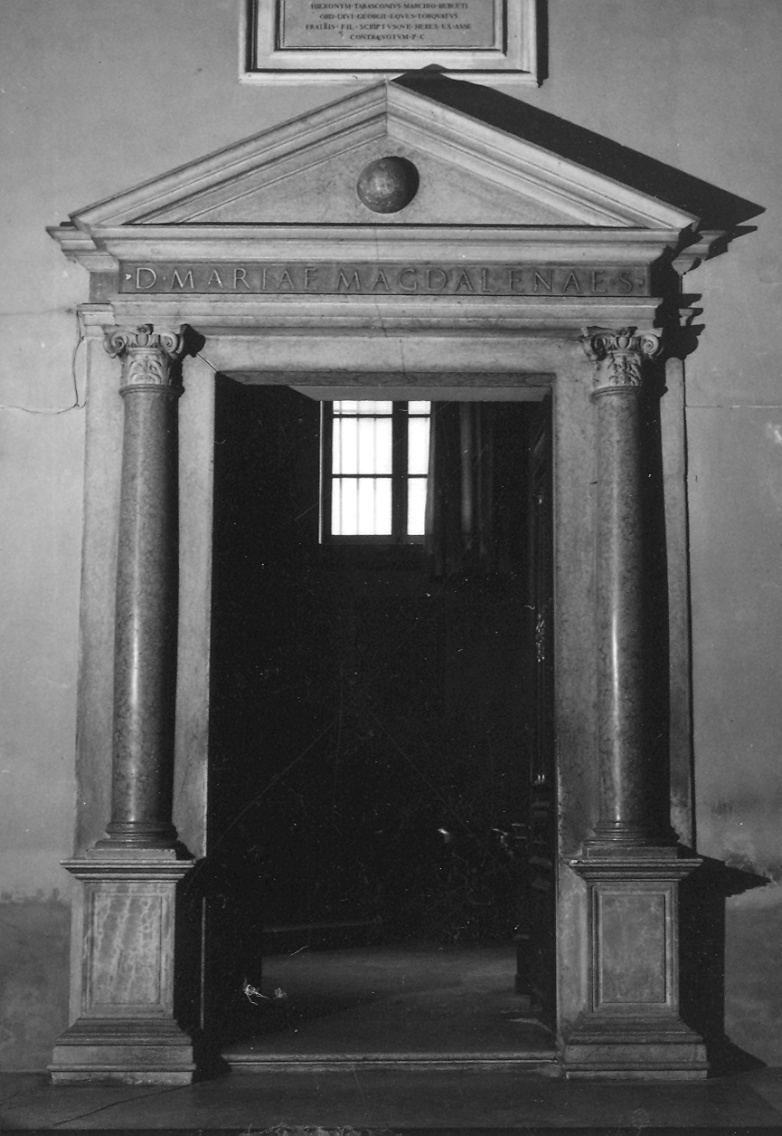 portale, serie di Sanmicheli Paolo detto Paolo da Porlezza, Ferrari D'Agrate Giovan Francesco (sec. XVI)