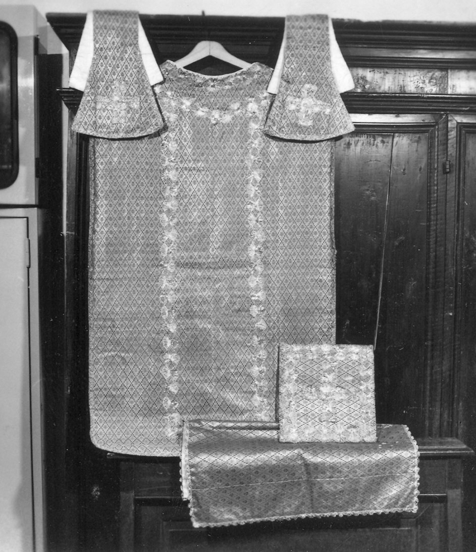 paramento liturgico, insieme - manifattura italiana (sec. XVIII)