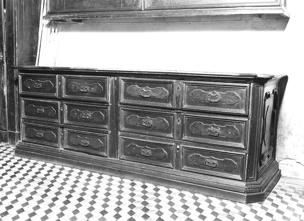 mobile da sacrestia - ambito piacentino (sec. XVII)