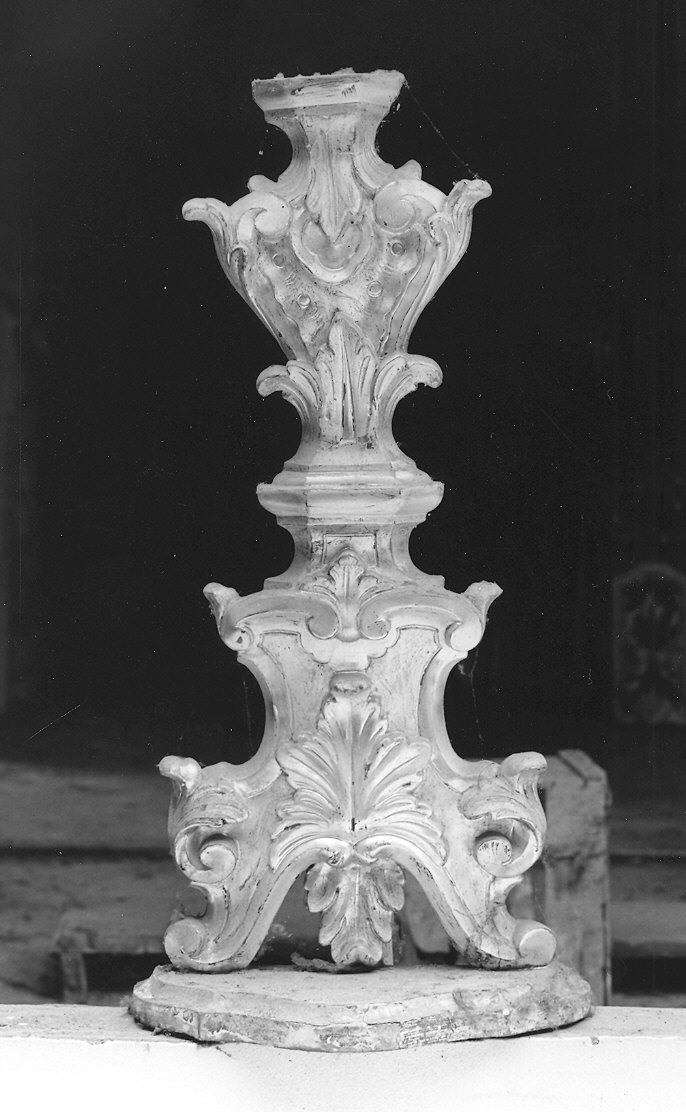base per croce d'altare - ambito piacentino (seconda metà sec. XVIII)