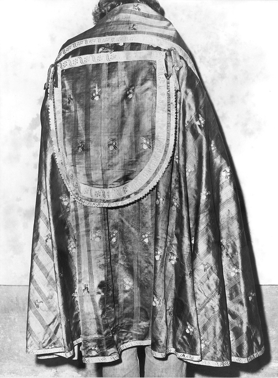 piviale - manifattura italiana (?) (fine/inizio secc. XVIII/ XIX)