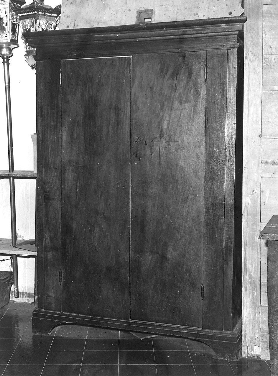 armadio - ambito parmense (fine sec. XIX)