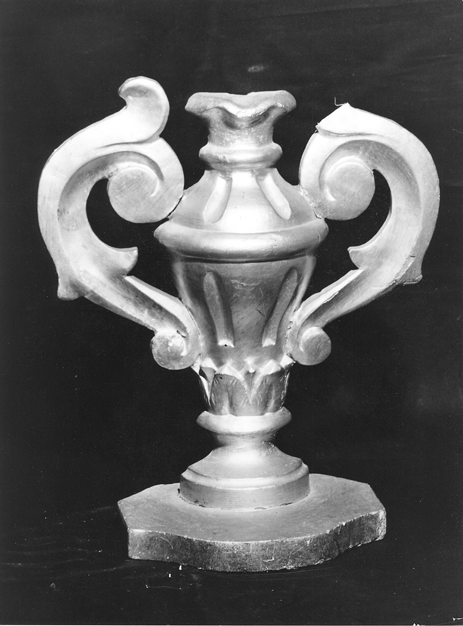 vaso d'altare per composizione floreale, serie - ambito parmense (sec. XIX)