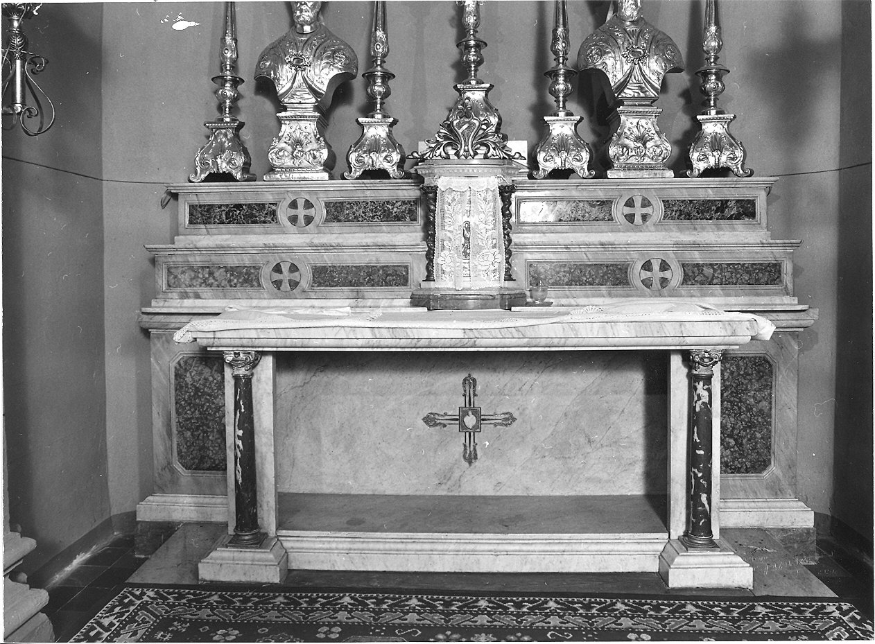 altare - ambito piacentino (sec. XX)