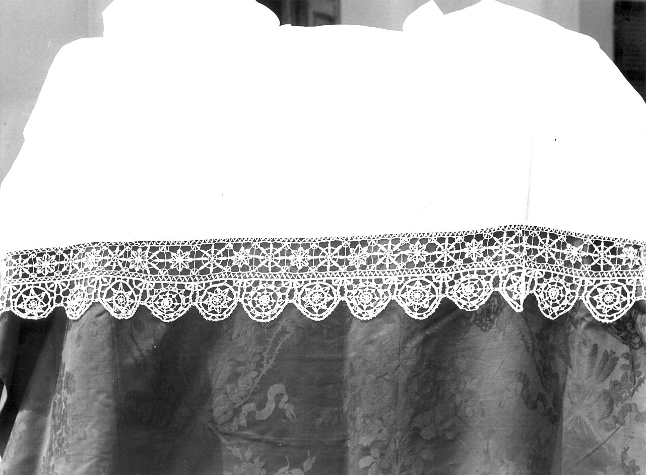 tovaglia d'altare - manifattura piacentina (prima metà sec. XX)