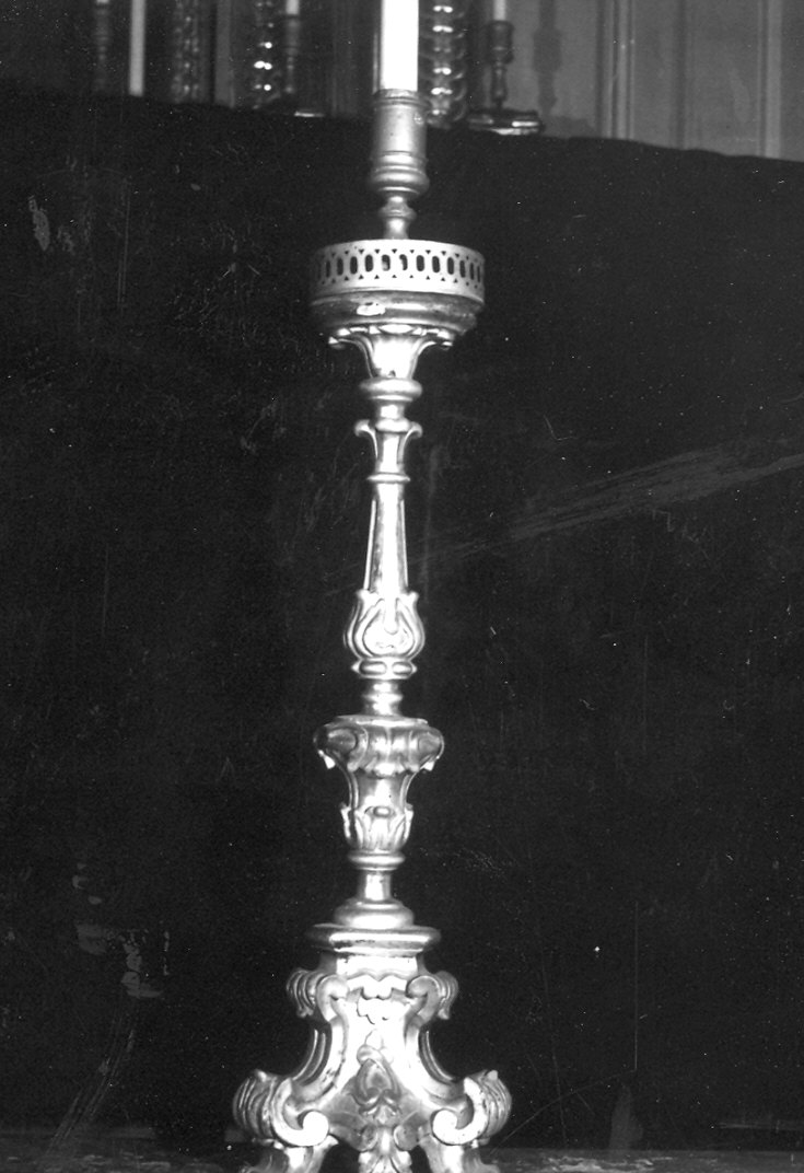 candeliere d'altare, serie - ambito parmense (sec. XVIII)