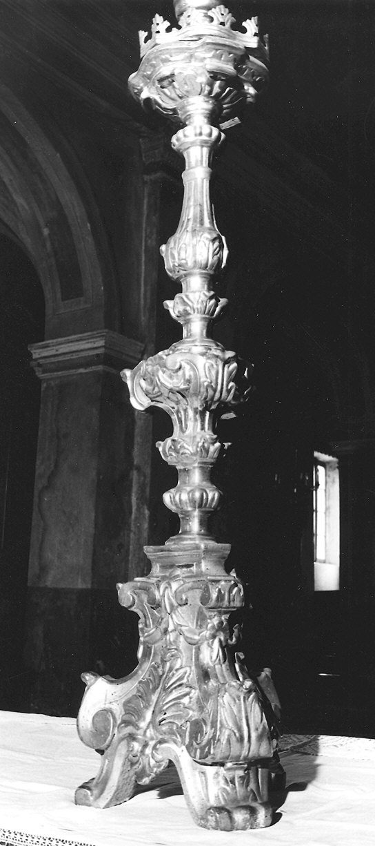 candeliere d'altare, serie - ambito piacentino (sec. XVIII)