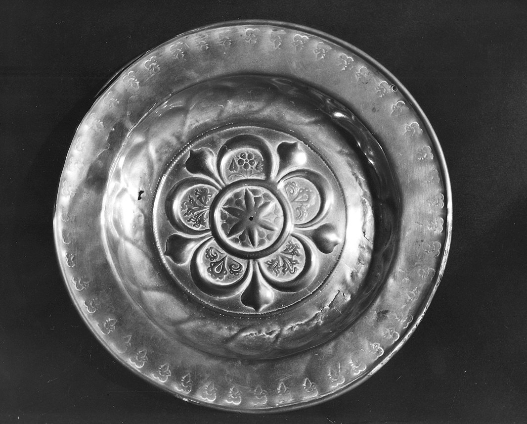 piatto per elemosine - ambito piacentino (sec. XIX)