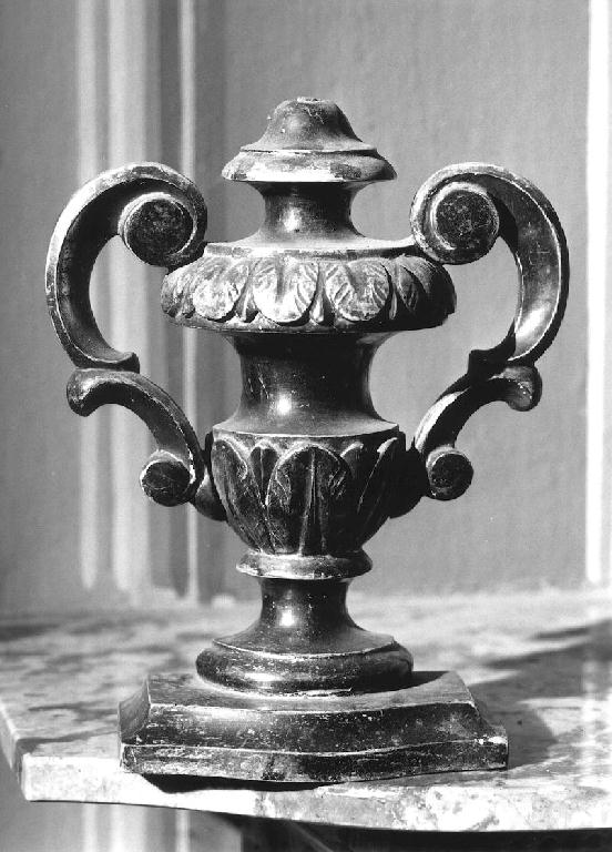 vaso d'altare per composizione floreale, serie - ambito piacentino (sec. XIX)