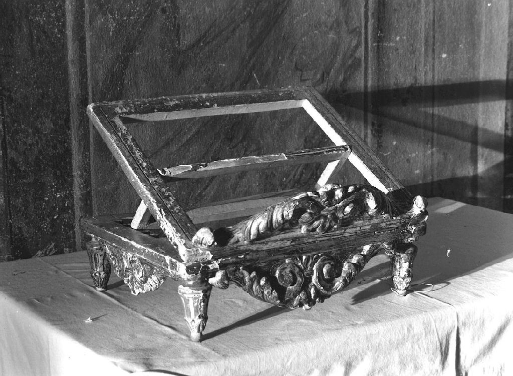 leggio d'altare - ambito piacentino (fine/inizio secc. XVIII/ XIX)