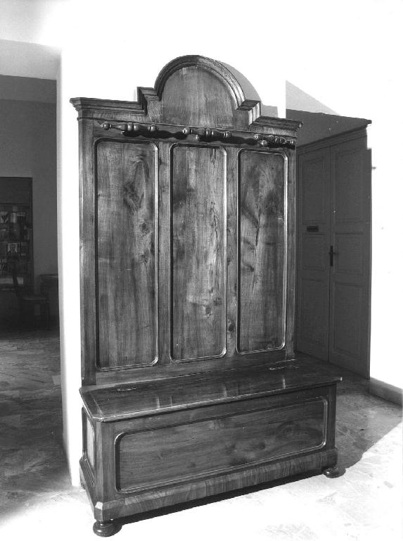 cassapanca - ambito emiliano (seconda metà sec. XIX)