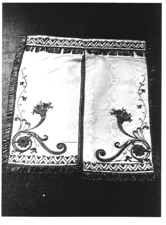 conopeo di tabernacolo - manifattura italiana (fine/inizio secc. XIX/ XX)