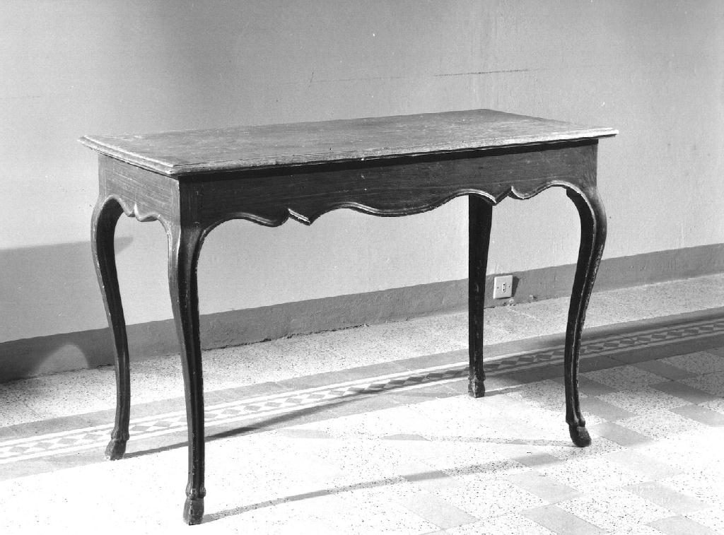 tavolino - ambito emiliano (metà sec. XVIII)