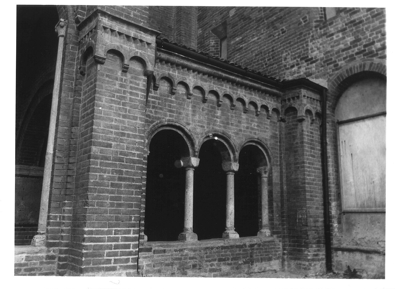 capitello, serie - ambito emiliano (terzo quarto sec. XII)