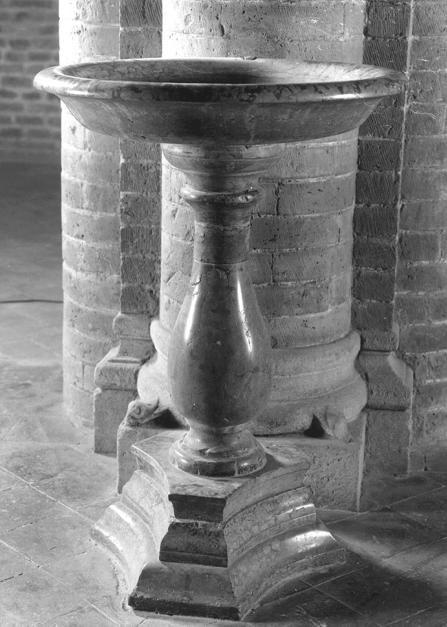 acquasantiera - a fusto, serie - ambito piacentino (fine sec. XVIII)