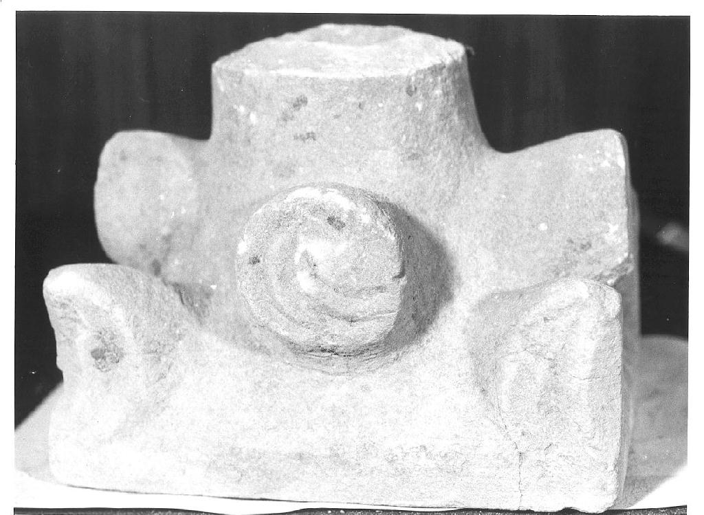 capitello - manifattura lombarda (sec. XI)